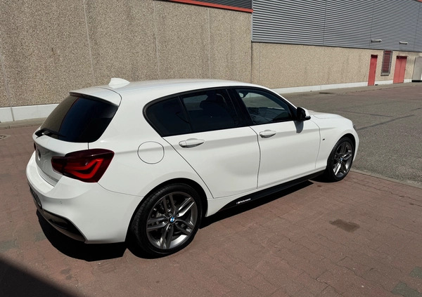 BMW Seria 1 cena 120000 przebieg: 46000, rok produkcji 2019 z Ząbki małe 172